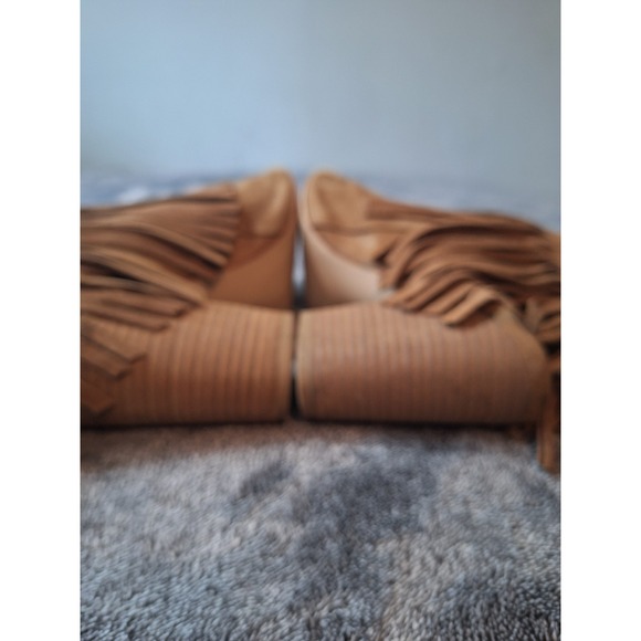 Carlos Santana Brown Suede Fringe Peep-Toe Ankle Boots - Picture 10 of 15